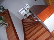 Hotová renovace, obklady schodiště